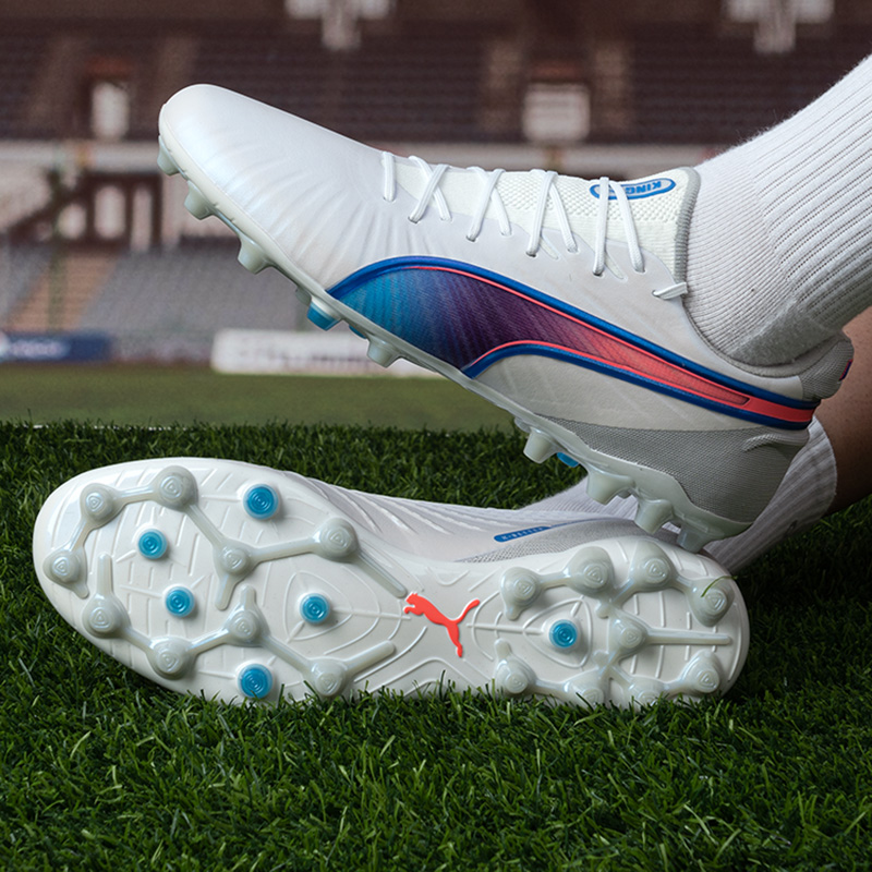 Puma/彪馬男鞋KING ULTIMATE MG釘鞋一體式鞋舌實戰(zhàn)訓(xùn)練足球鞋 107868-02